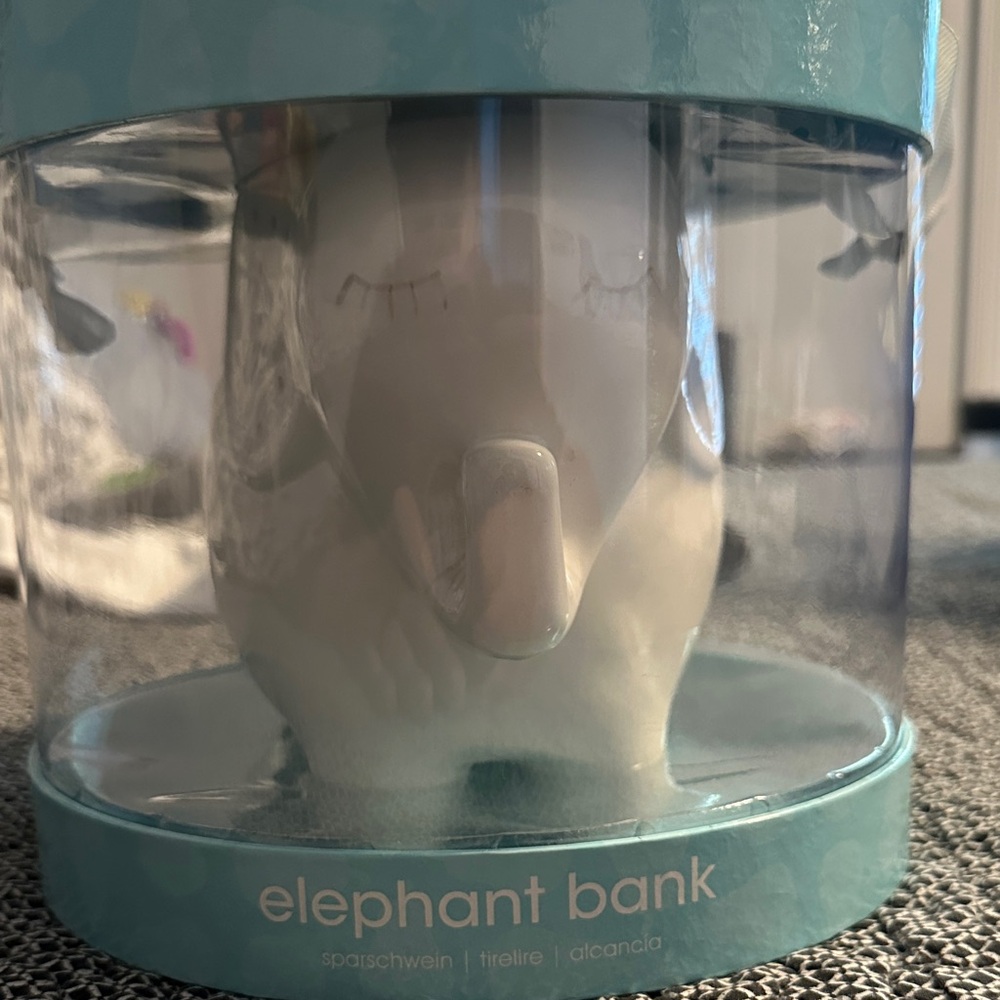 Pearhead Elephant Bank - White and Gray